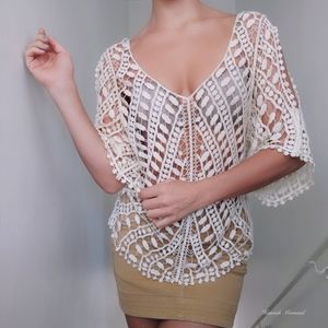 Crochet vintage lace top with window sleeves
